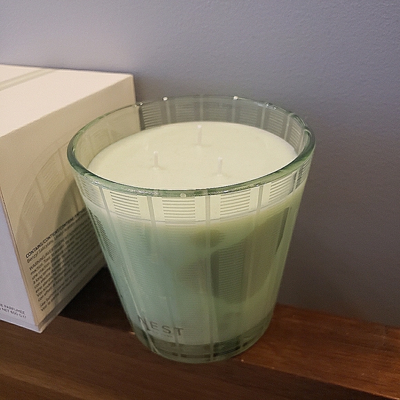 NIB NEST 3-Wick Cucumber & White Sage Candle - Picture 3 of 5